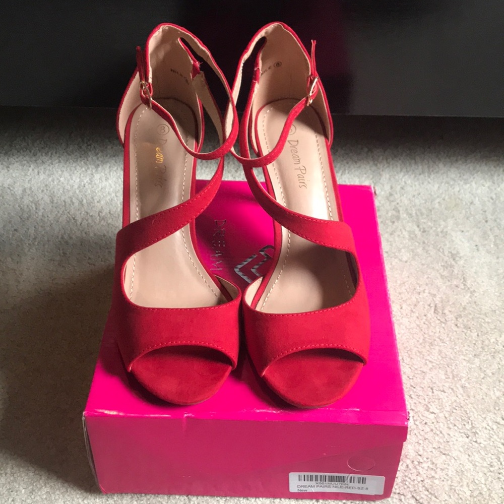 Red heels! 👠